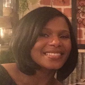 Meet your Posher, Yolanda